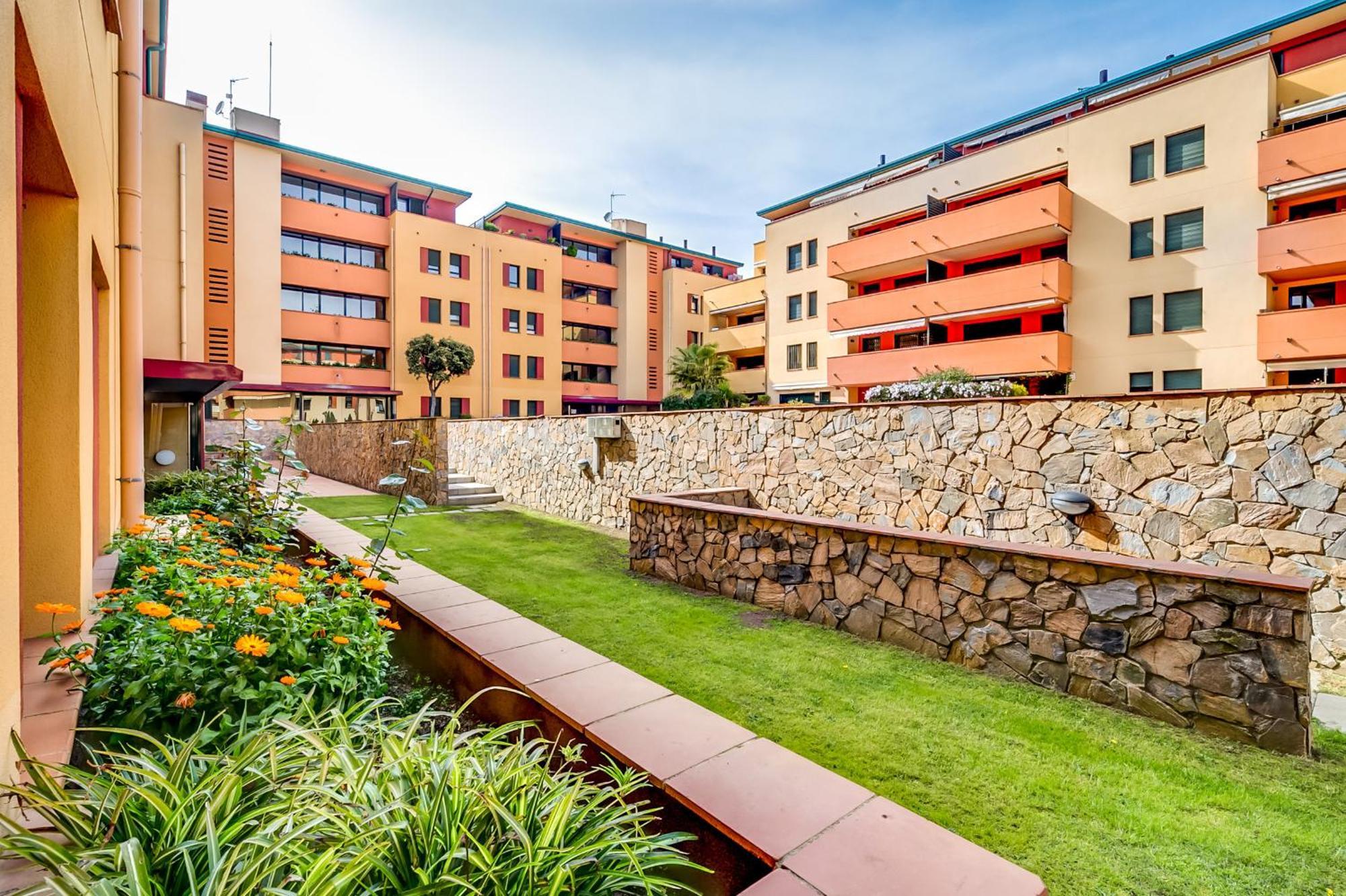 Vivalidays Mari * Lloret de Mar