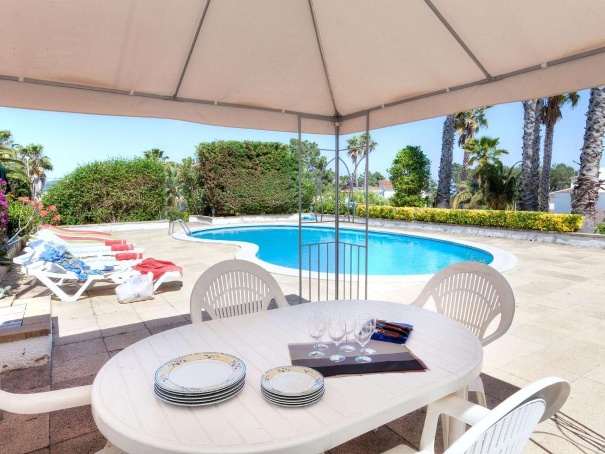 Holiday home Holiday El Paraiso