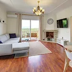Villa Roses With Swimming Pool & Mountain View