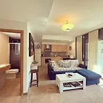 Apartamento Con Piscina Y Parking En Lloret De Mar