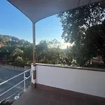 Apartamentos La Isla A