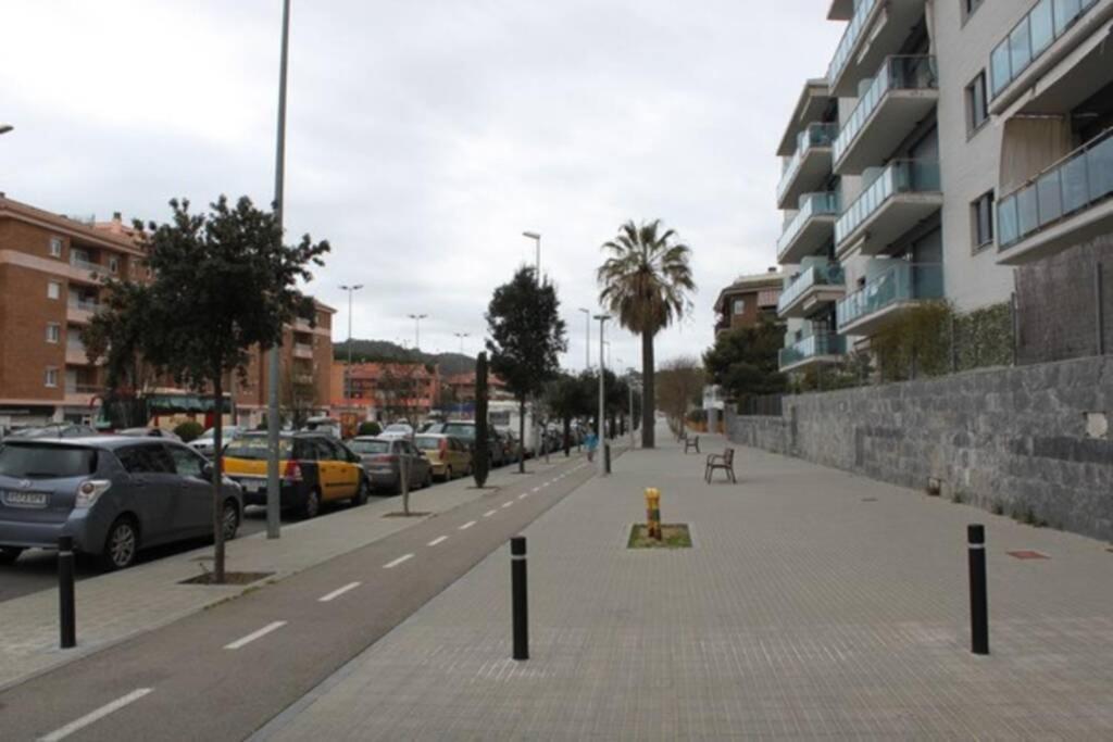 Con Piscina Y Parking En * Lloret de Mar