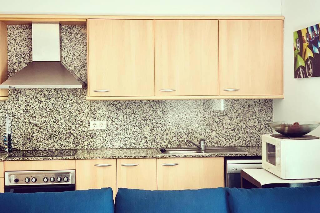 Apartment Con Piscina Y Parking En
