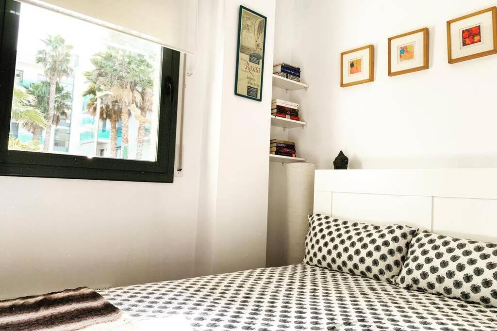 Con Piscina Y Parking En Apartment