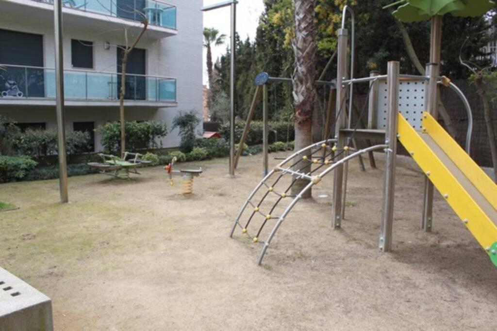 Apartment Con Piscina Y Parking En Lloret de Mar