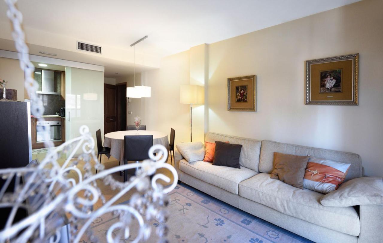 Al19 Familias, Playa Fenals Apartment