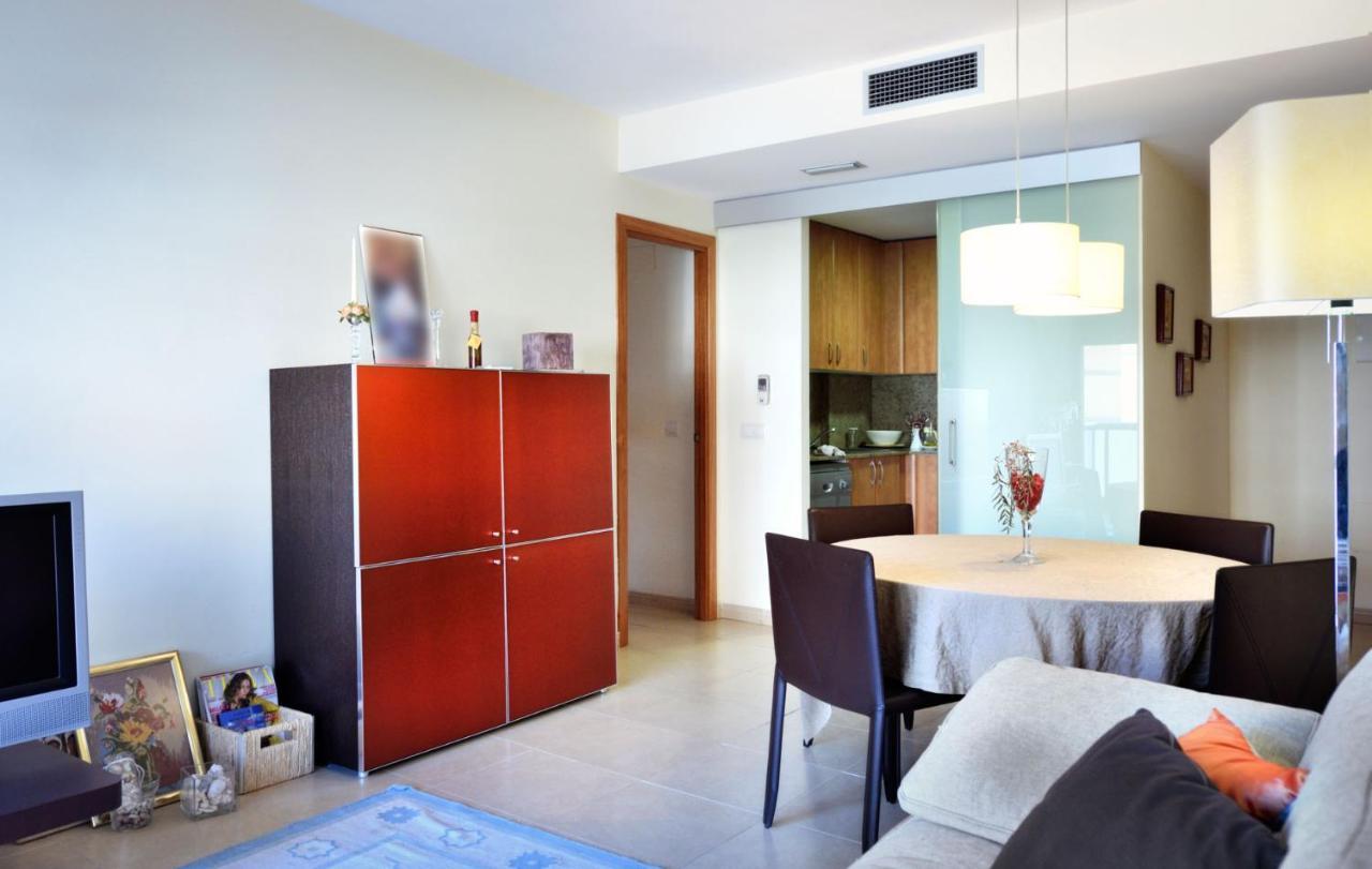 Al19 Familias, Playa Fenals Apartment *