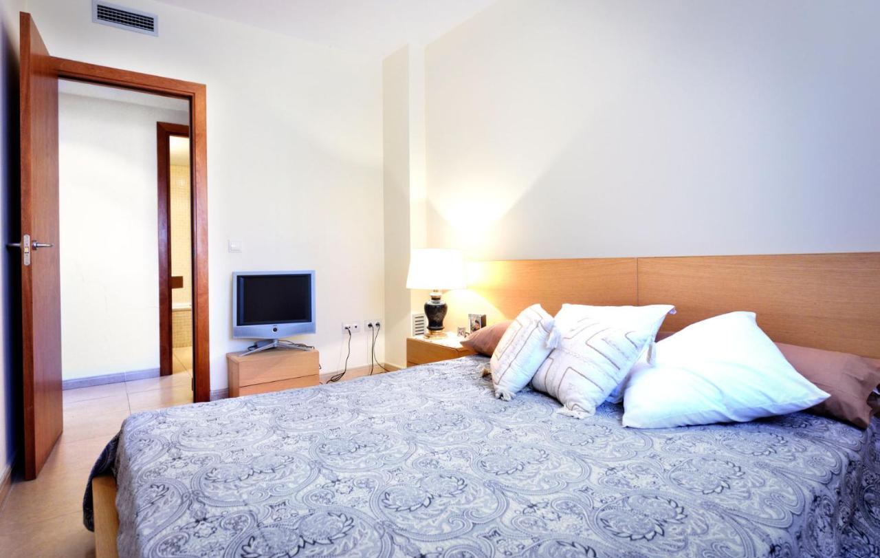 Al19 Familias, Playa Fenals Apartment