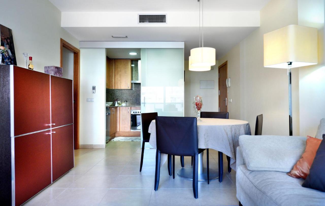 Al19 Familias, Playa Fenals Apartment *