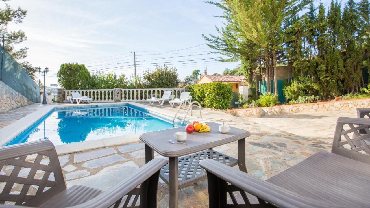 Villa 2con - *