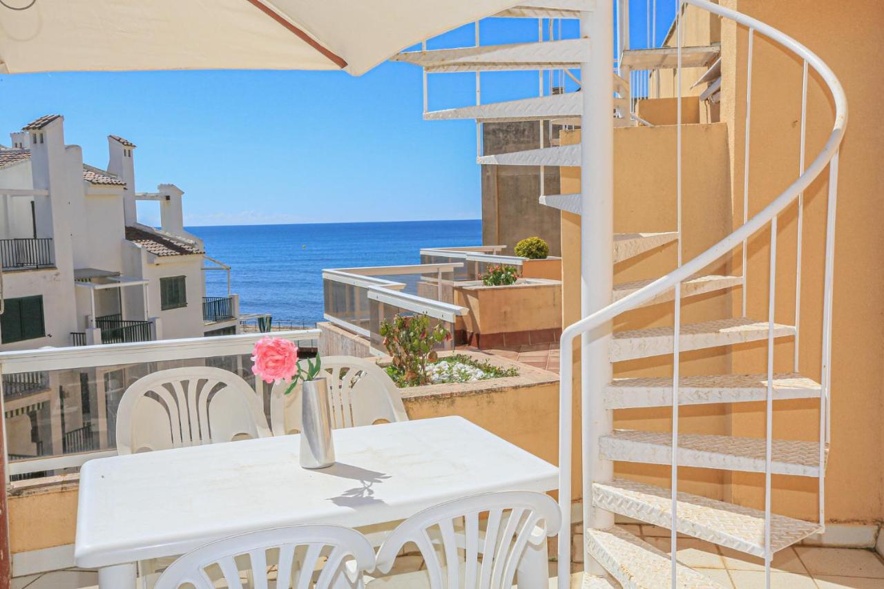 Austral - Only Families Apartment