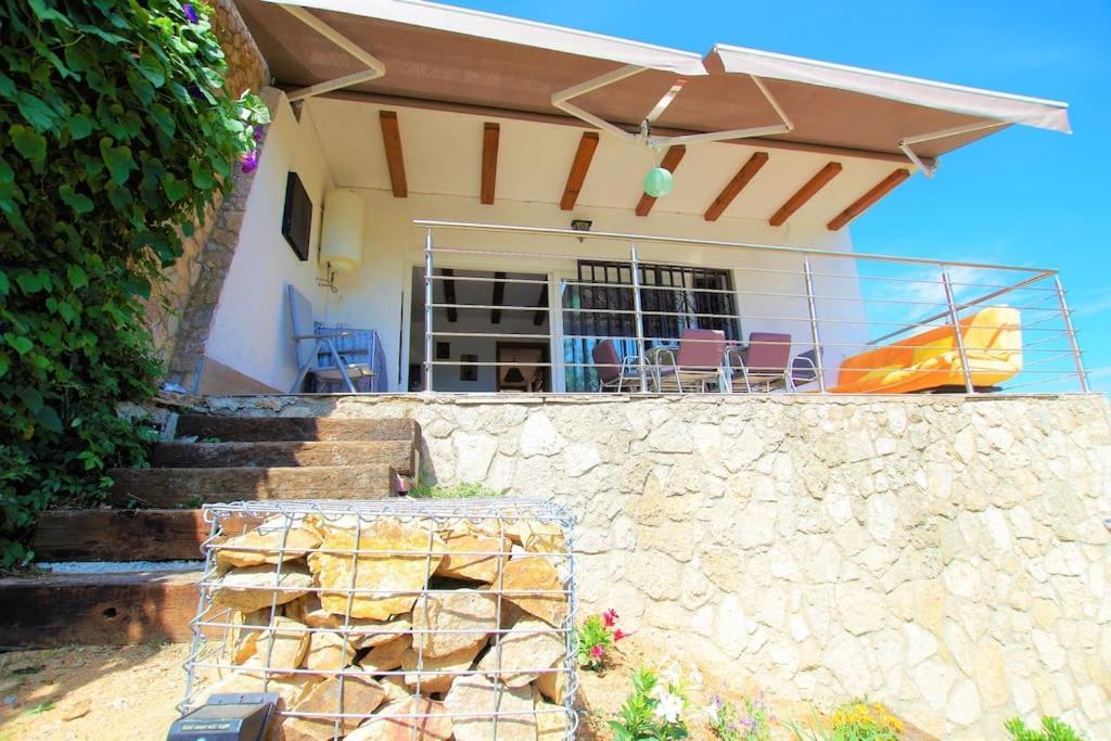 V&v Lloret-villa Suecia: Mountain View Casita With Air Conditioning * Lloret de Mar