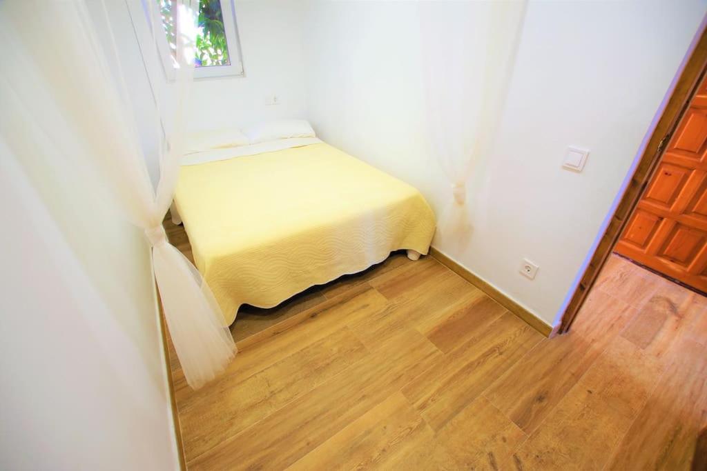 V&v Lloret-villa Suecia: Mountain View Casita With Air Conditioning Holiday home *
