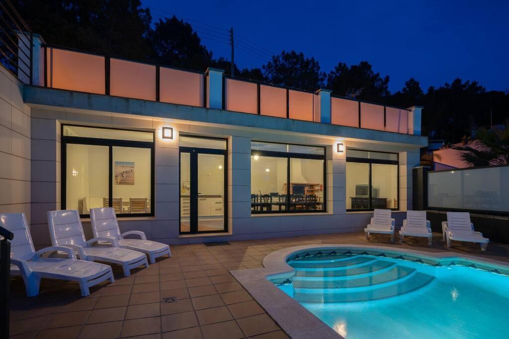 Aurore, 12 Persons, Large Salt-water Pool, Air Conditioning