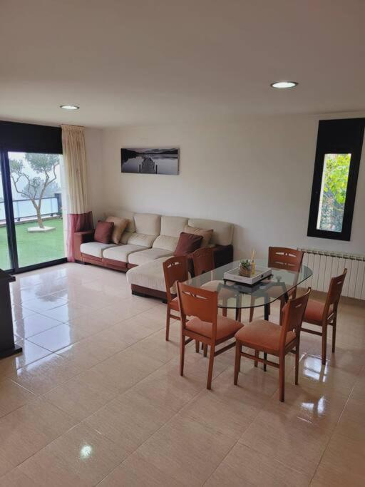 Aurore, 12 Persons, Large Salt-water Pool, Air Conditioning * Lloret de Mar