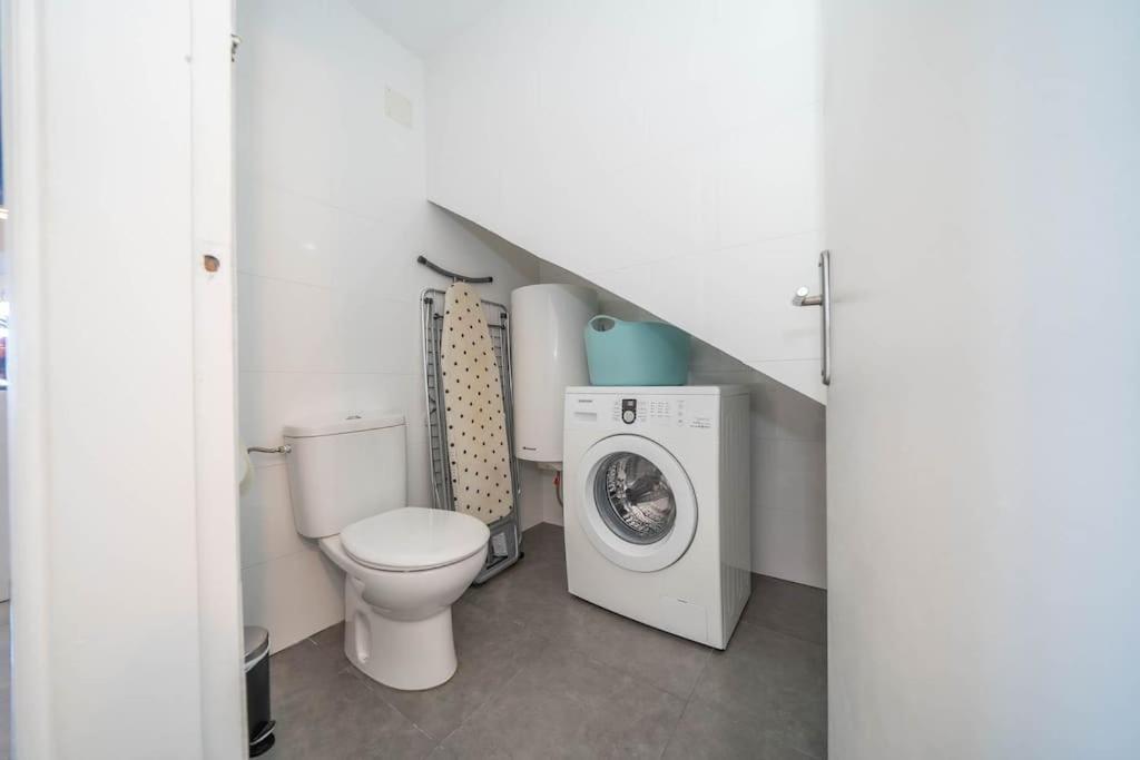 La Maison Snoopy, 6-8 Persons, Near Beach, Seaview Apartment