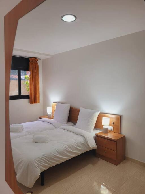 Aurore, 12 Persons, Large Salt-water Pool, Air Conditioning Lloret de Mar