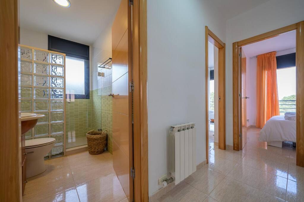 Aurore, 12 Persons, Large Salt-water Pool, Air Conditioning Lloret de Mar