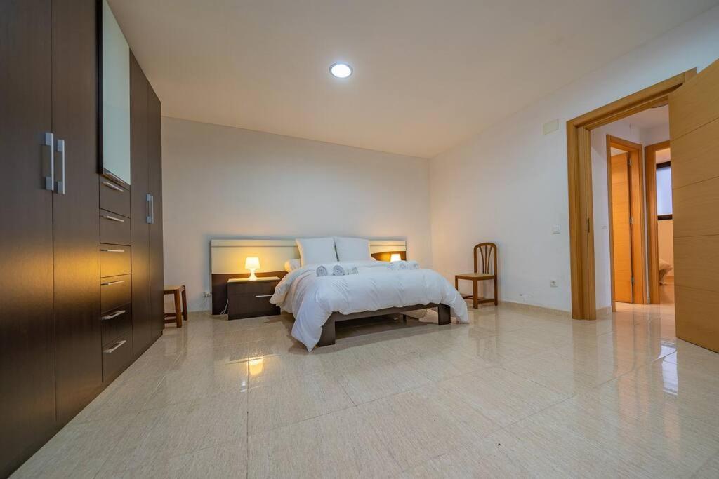 Aurore, 12 Persons, Large Salt-water Pool, Air Conditioning *