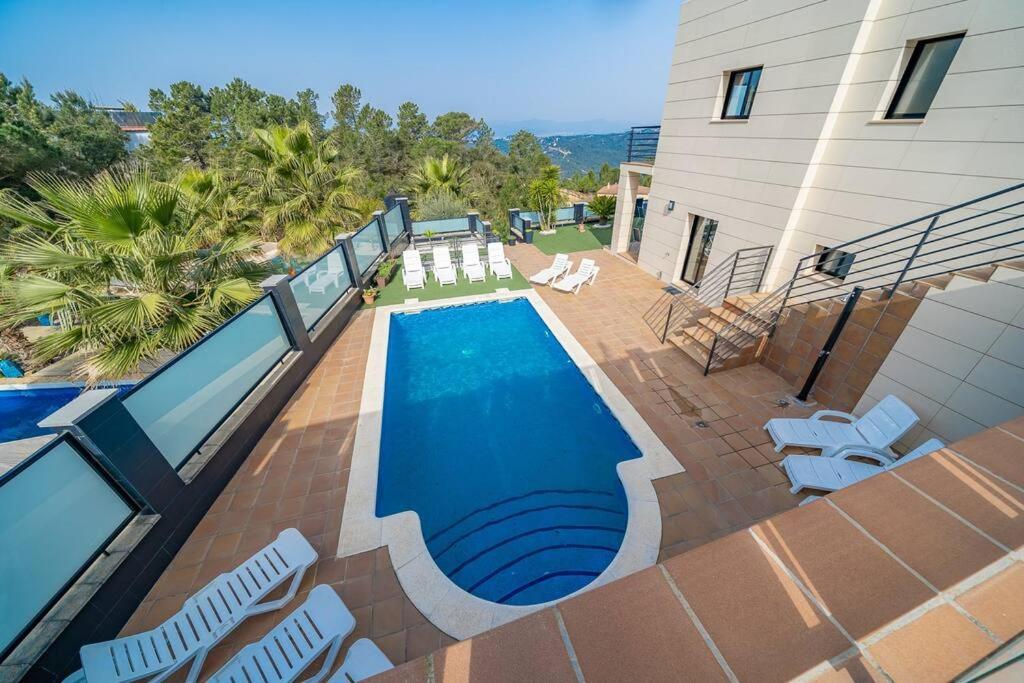 Aurore, 12 Persons, Large Salt-water Pool, Air Conditioning Lloret de Mar