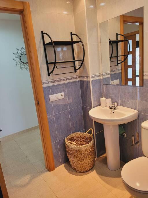 Aurore, 12 Persons, Large Salt-water Pool, Air Conditioning Lloret de Mar