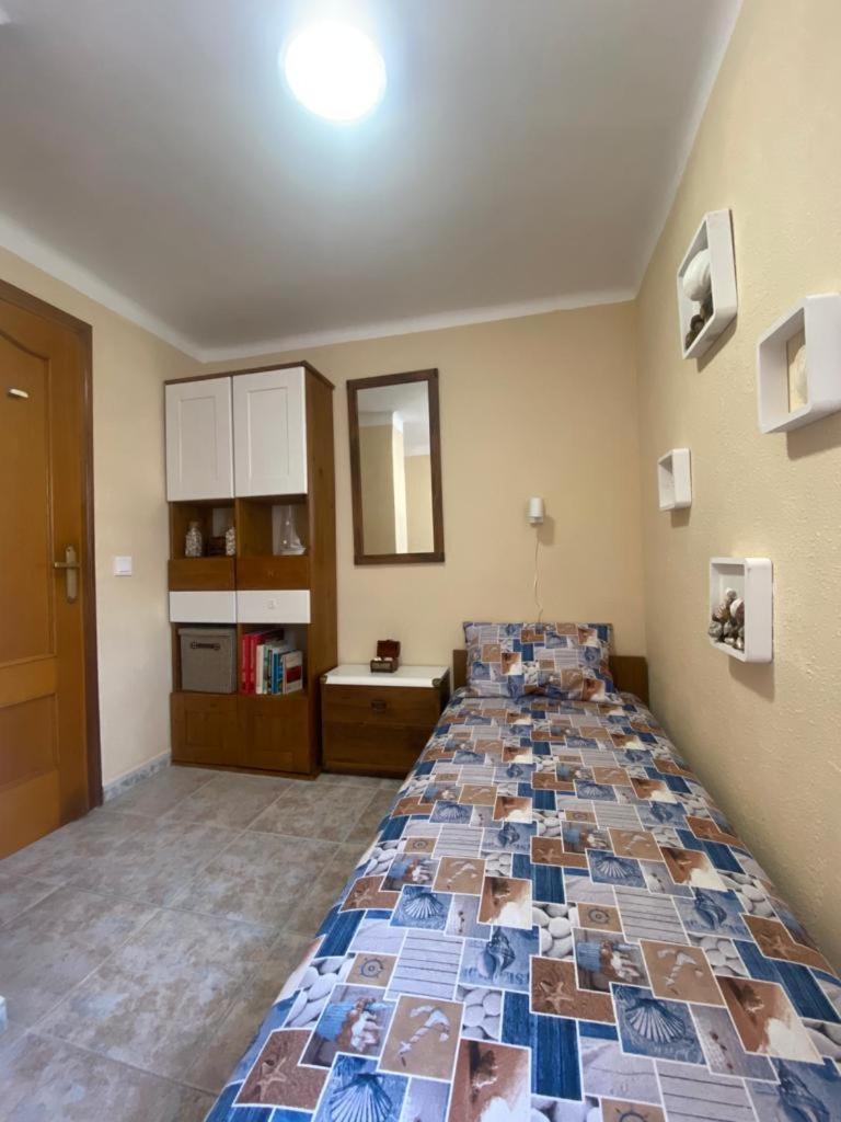 Piso Moderno De Diseno Con Terraza