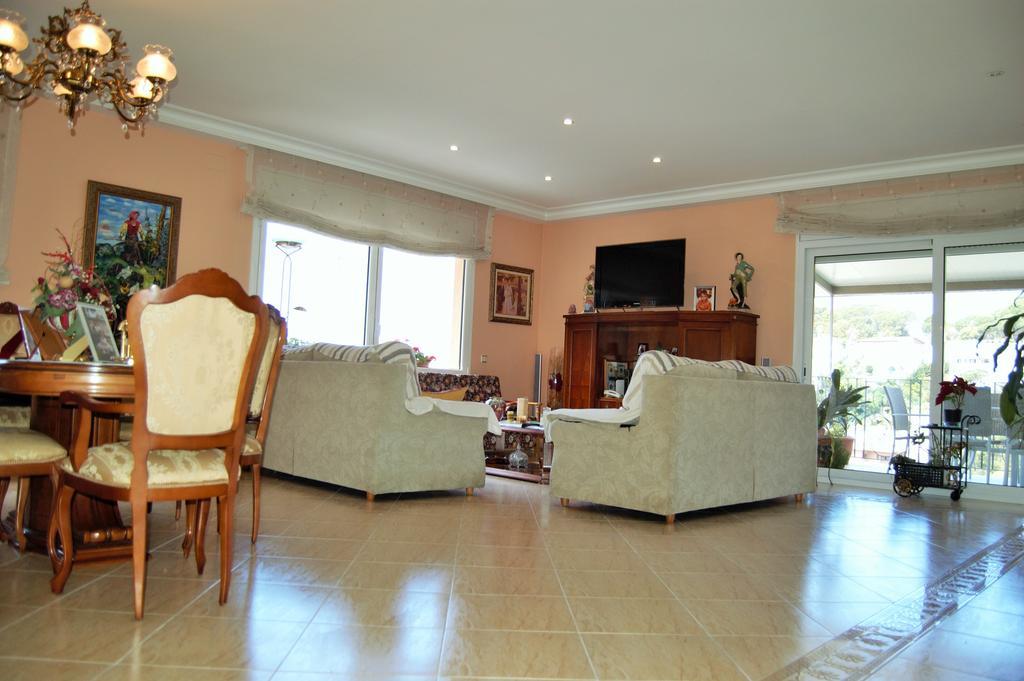 Villa 2pau - *
