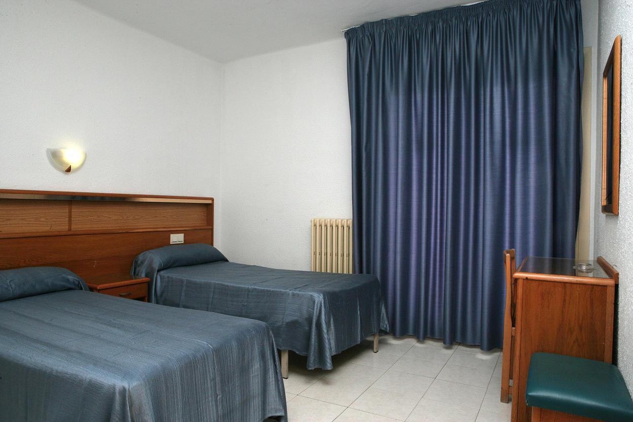 Hotel Tent 2*