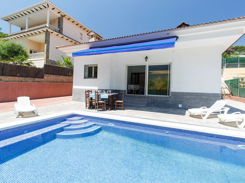 Hotel Clavel - Four Bedroom Lloret de Mar