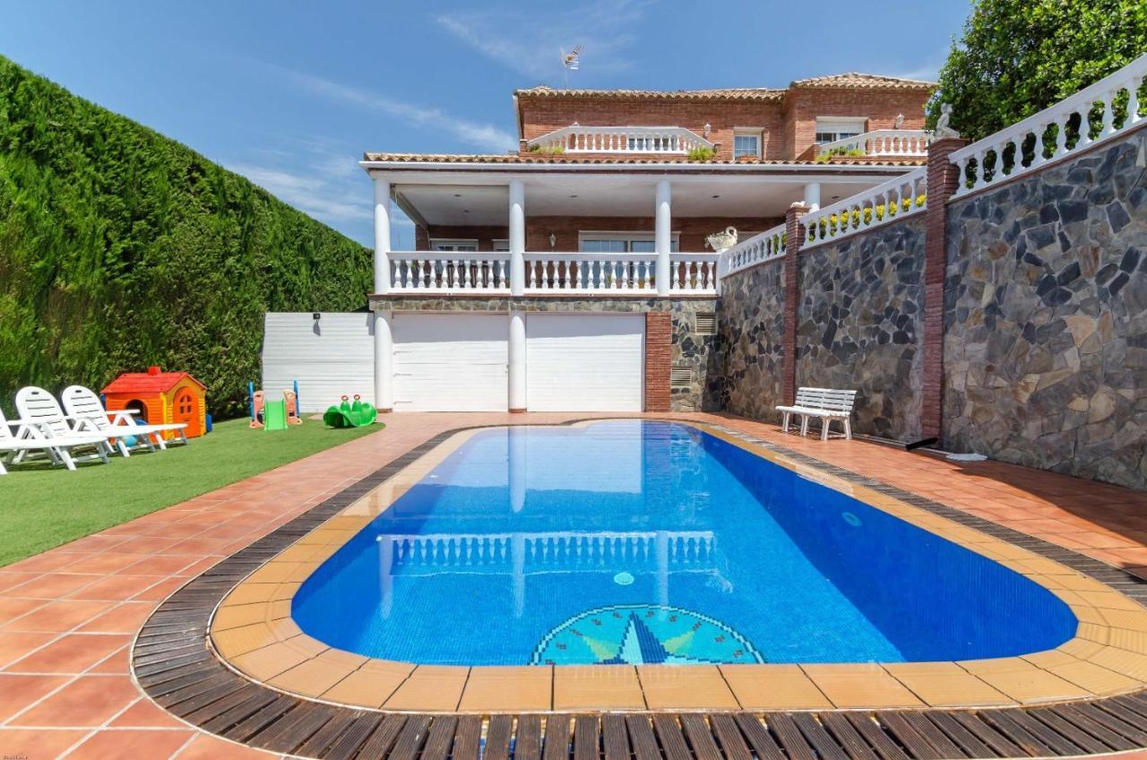 Club Villamar - Champagne Villa *