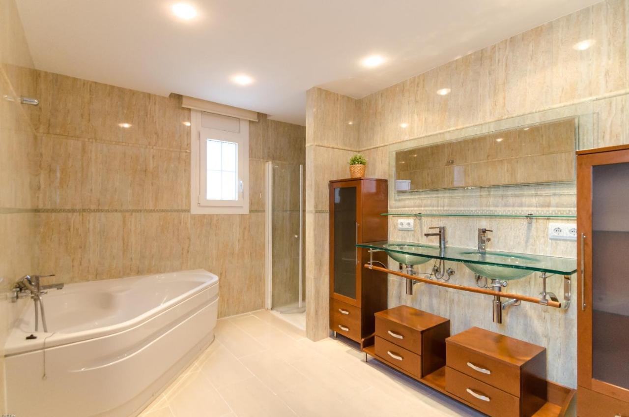 Club Villamar - Champagne Villa Lloret de Mar