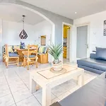 Costacabana - Villa Maribel