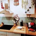 Renthappydays Comme Chez Soi B 5