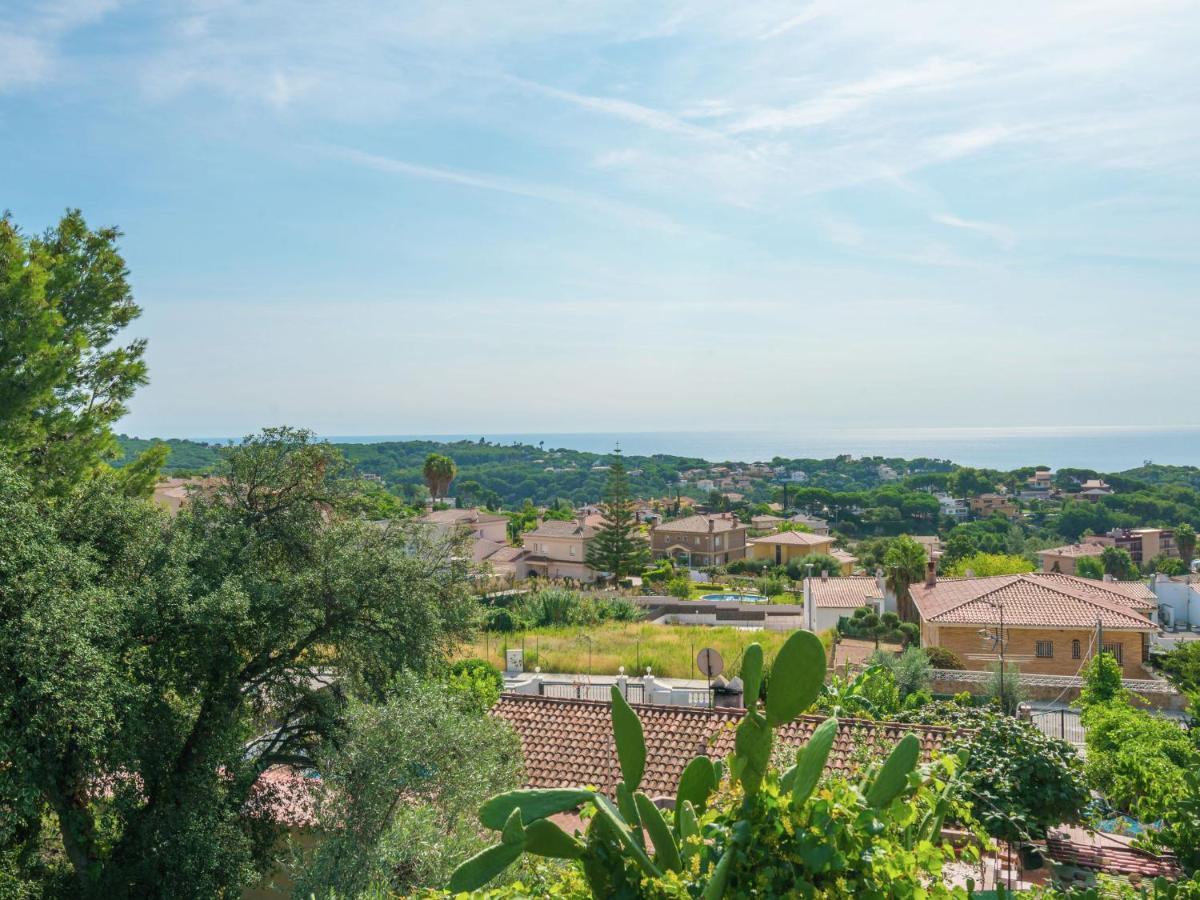 A Picturesque Wine House Now Refurbished Into In Holiday home