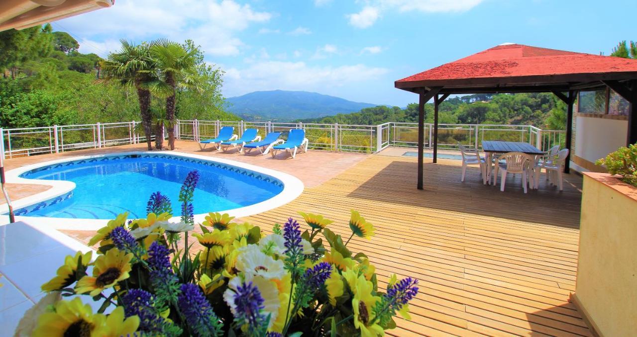 V&v Lloret Sunrise: Spacious 10-person With Pool Near Canyelles *