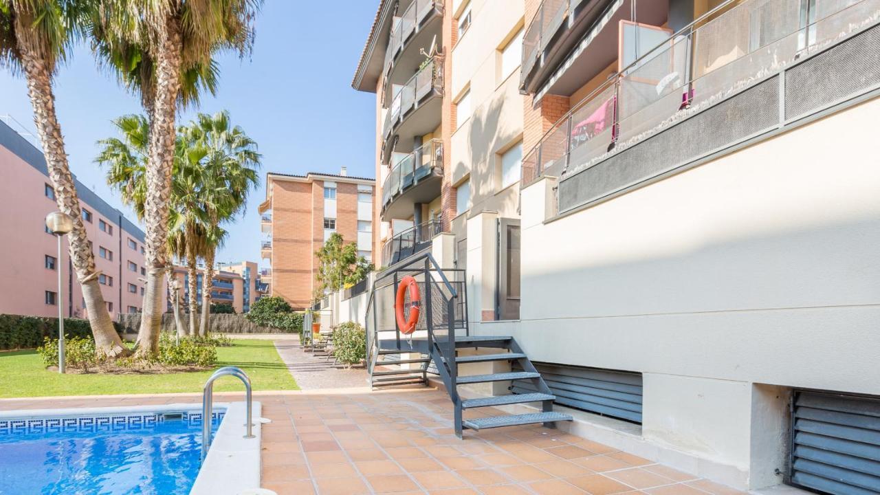 2p-53 - Apartment *