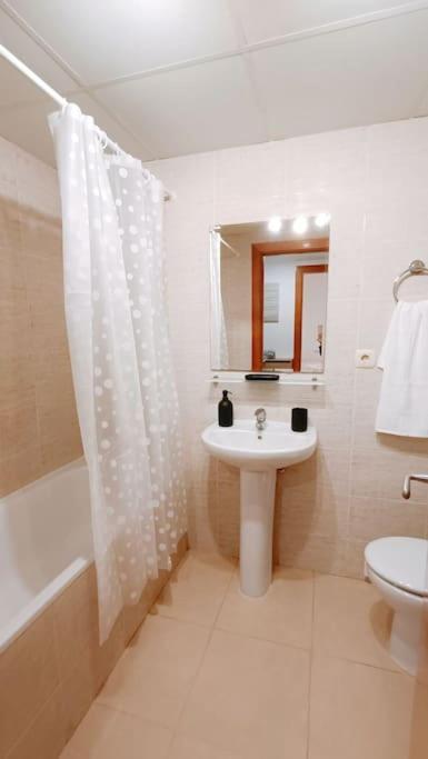 Apartment Apartamento La Brisa Para 4, Con Piscina Y Parking Lloret de Mar