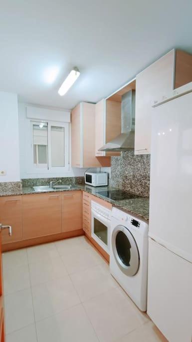 Apartment Apartamento La Brisa Para 4, Con Piscina Y Parking *