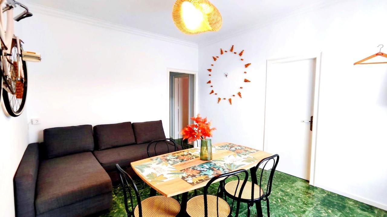 The - In Lloret Apartamento