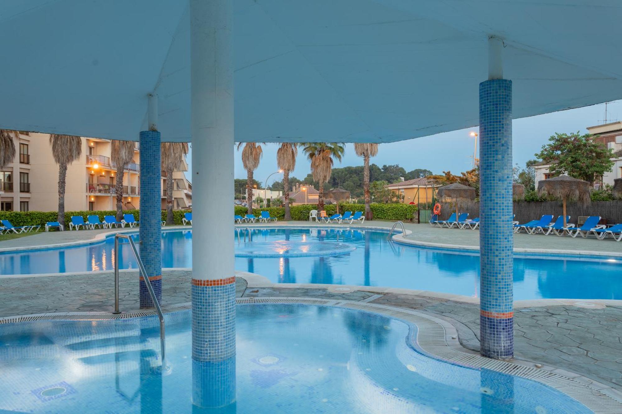 Ar Bolero Park Aparthotel