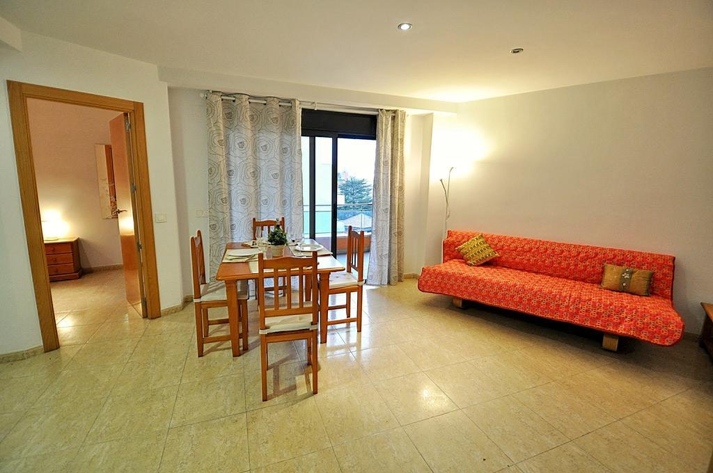 Apartment Acacias Lloret de Mar