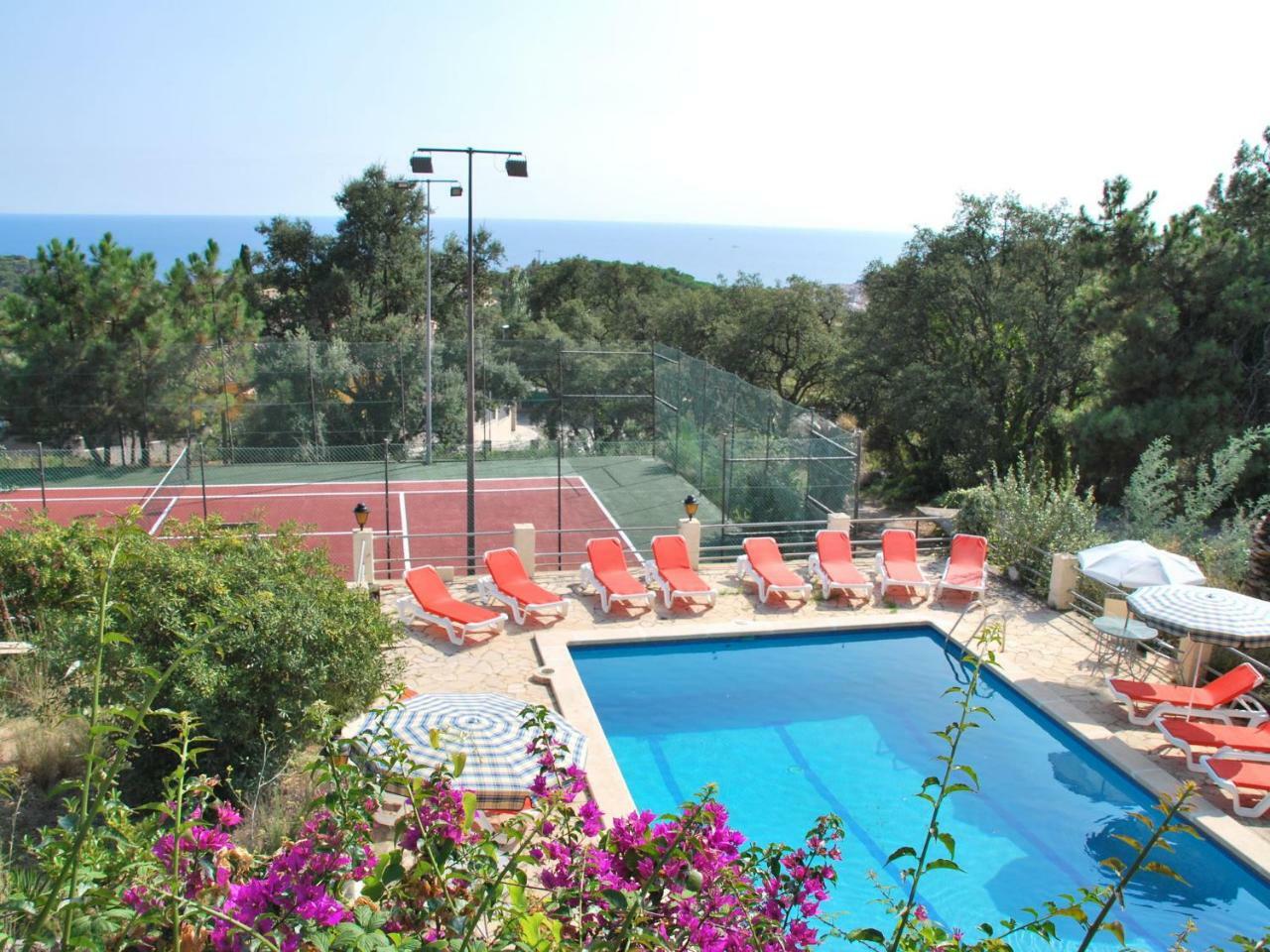 A Picturesque Wine House Now Refurbished Into In Holiday home